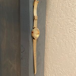 Quarts watch for sale!!! good price.